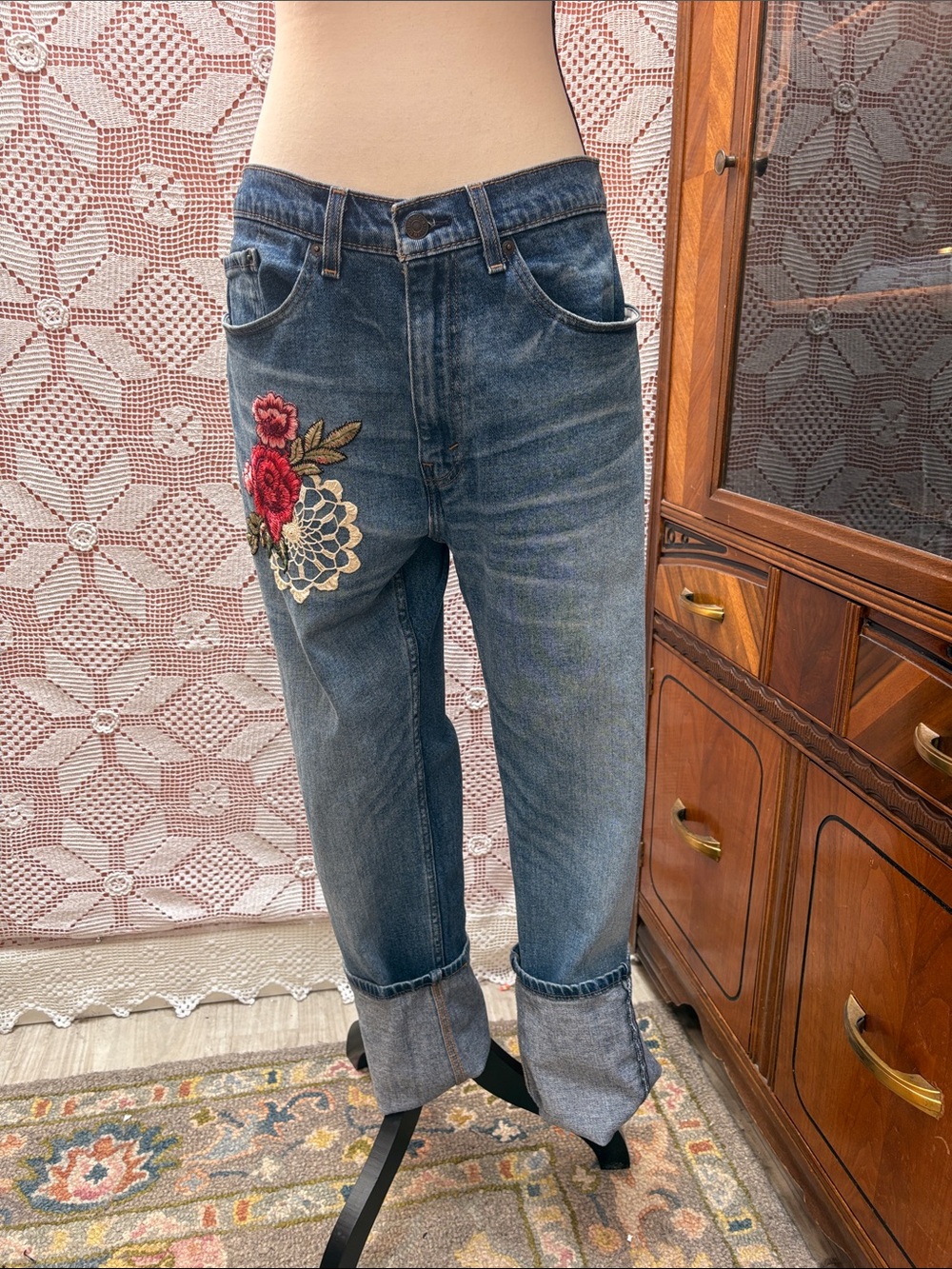 Upcycled Levi’s 505 Floral Jeans Sz34